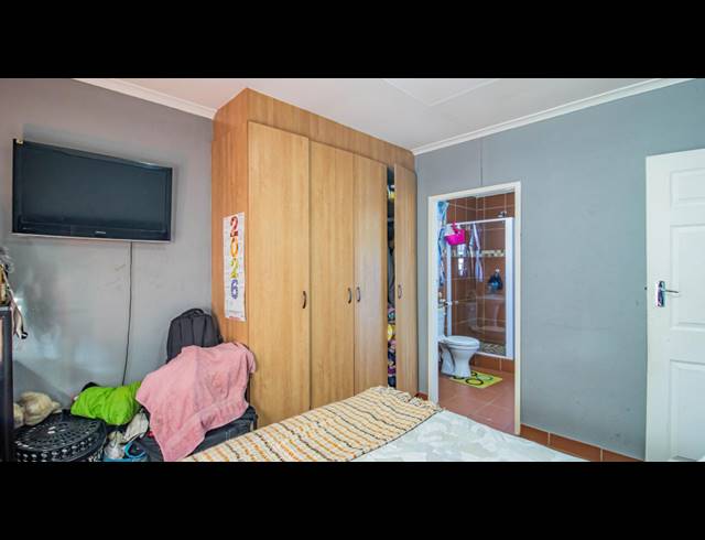 3 BEDROOM HOUSE FOR SALE IN LEOPARD'S REST SECURITY ESTATE
